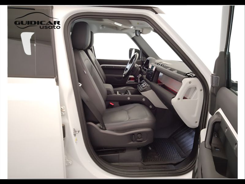GuidiCar - LAND ROVER Defender 2022 Defender 110 3.0d i6 mhev SE awd 200cv auto Usato